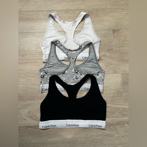 Bundle of 3 Calvin Klein sports bras - Picture 2 of 6
